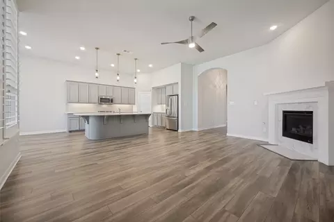Living - 817 Nuthatch Ct, Argyle, TX 76226 photo 3 of 5