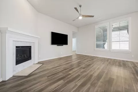 Living - 817 Nuthatch Ct, Argyle, TX 76226 photo 1 of 5