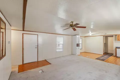 Living - 18297 Pine Dr, Eustace, TX 75124 photo 2 of 5