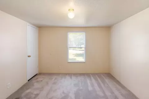 Bedroom - 18297 Pine Dr, Eustace, TX 75124 photo 2 of 3