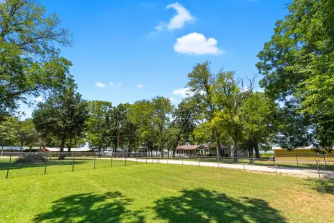 Exterior - 18297 Pine Dr, Eustace, TX 75124 photo 7 of 8