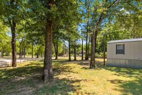 Exterior - 18297 Pine Dr, Eustace, TX 75124 photo 6 of 8