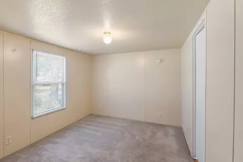 Bedroom - 18297 Pine Dr, Eustace, TX 75124 photo 1 of 3