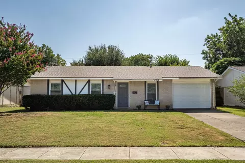 1019 Woodmere Dr, Lewisville, TX 75067