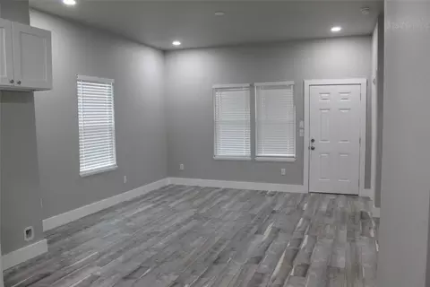 104 S Hubbard St #3 S, Alvord, TX 76225