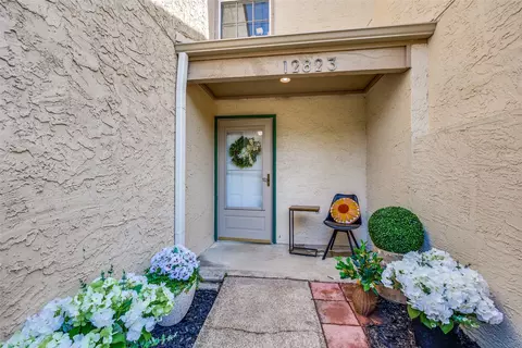 12823 Burninglog Ln, Dallas, TX 75243