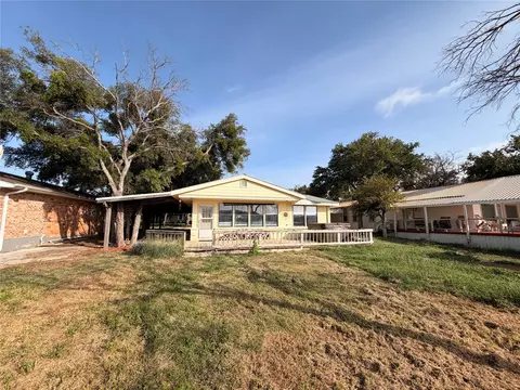 223 Avolyn Dr, Brownwood, TX 76801