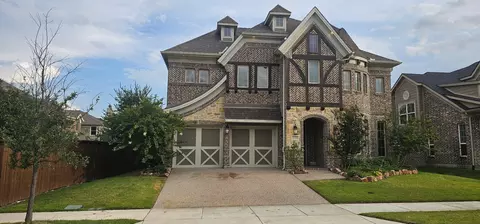 620 Oglethorpe Ln, Savannah, TX 76227