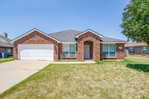 2214 Taylor Dr, Weatherford, TX 76087