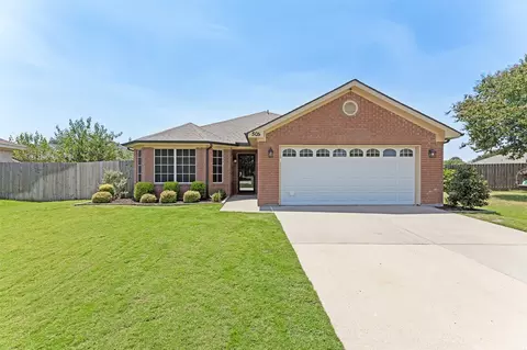 505 Asher Ct, Fort Worth, TX 76131