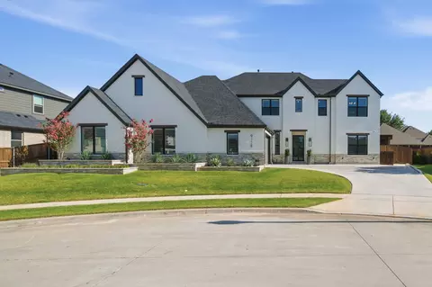 9128 Conejo Ct, North Richland Hills, TX 76182