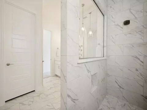 Bath - 2722 Burnely Ct, Celina, TX 75009 photo 3 of 6