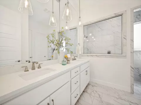 Bath - 2722 Burnely Ct, Celina, TX 75009 photo 1 of 6