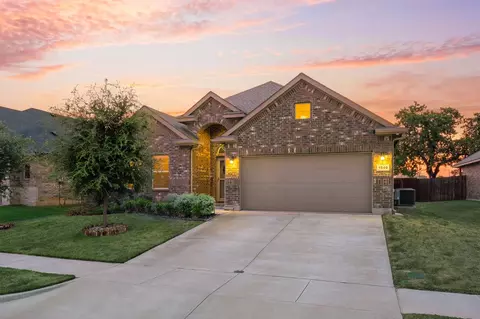 1540 Seabiscuit Dr, Granbury, TX 76049