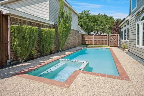 408 Silverton Dr, Irving, TX 75063