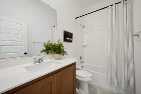 Bath - 809 Isabel St, Celina, TX 75009 photo 2 of 2