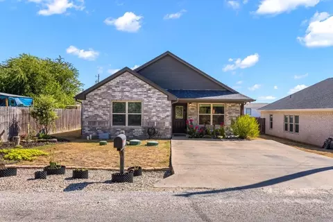 2605 Dove Trl, Granbury, TX 76048