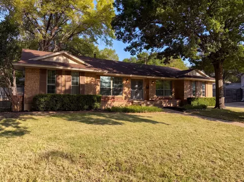 821 Glen Oaks Blvd, Dallas, TX 75232