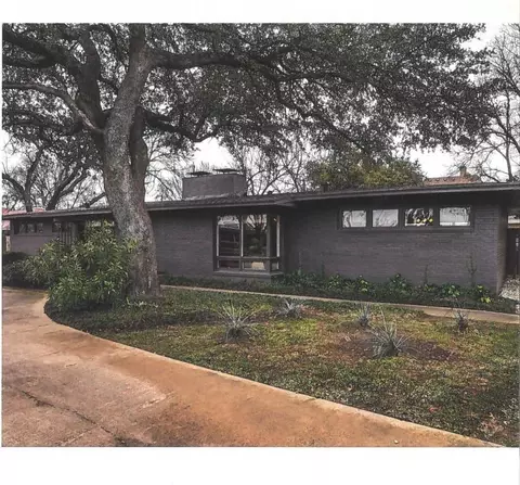 6522 Royal Ln, Dallas, TX 75230