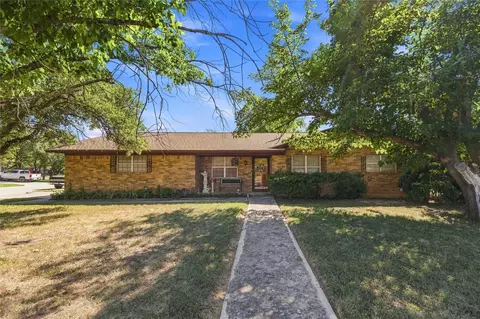 4309 9th St, Brownwood, TX 76801