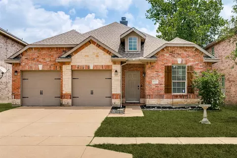 8824 Noontide Dr, Fort Worth, TX 76179