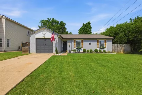 500 Elderwood Trl, Fort Worth, TX 76120