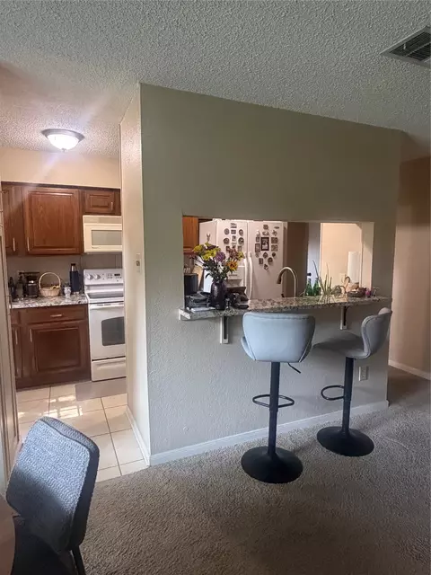 2103 Friendly Dr #3210, Arlington, TX 76011