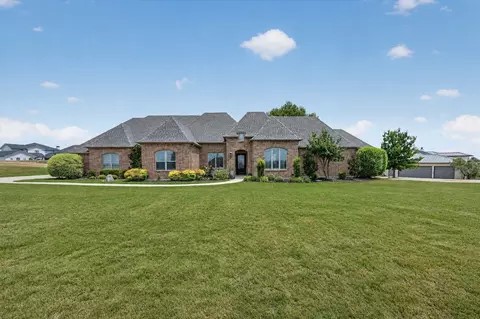 12617 Bella Colina Dr, Fort Worth, TX 76126