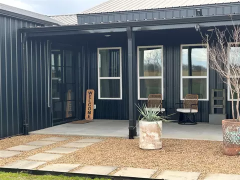 Exterior - 1841 Rs County Road 1402, Point, TX 75472 photo 1 of 7