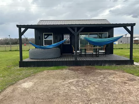 Exterior - 1841 Rs County Road 1402, Point, TX 75472 photo 5 of 7