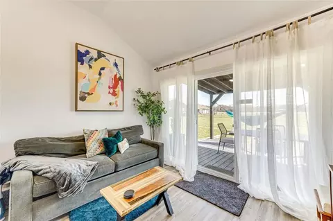 Living - 1841 Rs County Road 1402, Point, TX 75472 photo 4 of 5