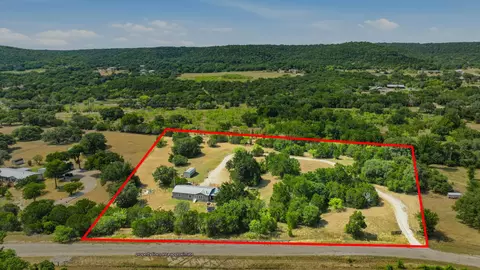100 Shady Oaks Dr, Mineral Wells, TX 76067