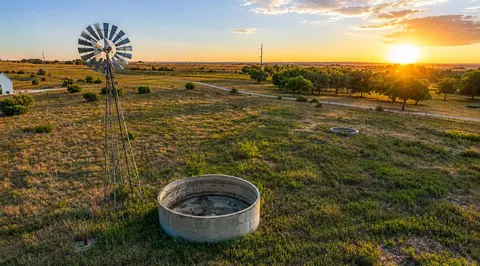 2081 Eagles Ridge Dr, Weatherford, TX 76087
