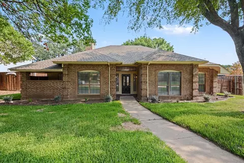 4425 Avonshire Ln, Plano, TX 75093