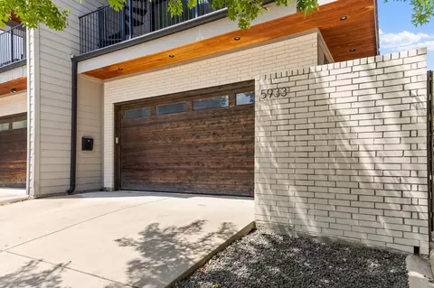 5933 Oram St, Dallas, TX 75206