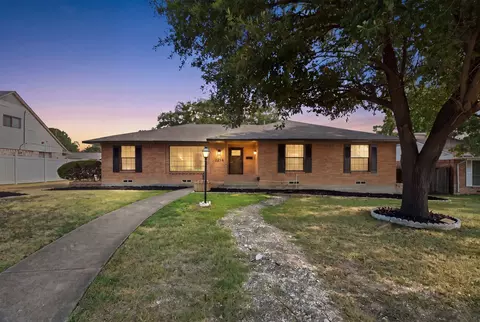 2214 Trinidad Dr, Dallas, TX 75232