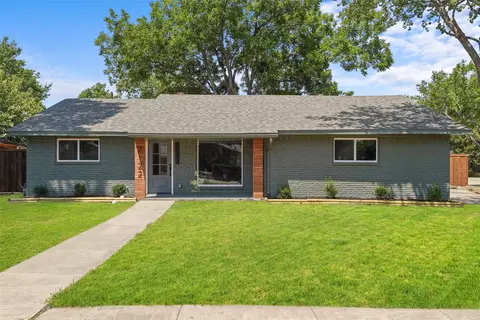 2122 Lemart St, Grand Prairie, TX 75051