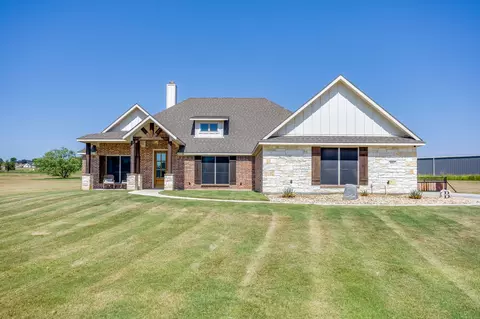 4017 Crick Ct, Weatherford, TX 76087