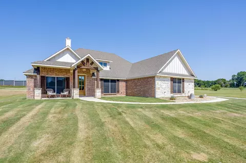 4017 Crick Ct, Weatherford, TX 76087