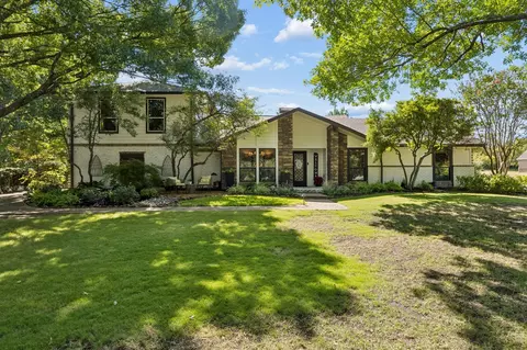 520 Cottonwood Pl, Fairview, TX 75069
