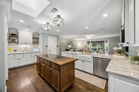 520 Cottonwood Pl, Fairview, TX 75069
