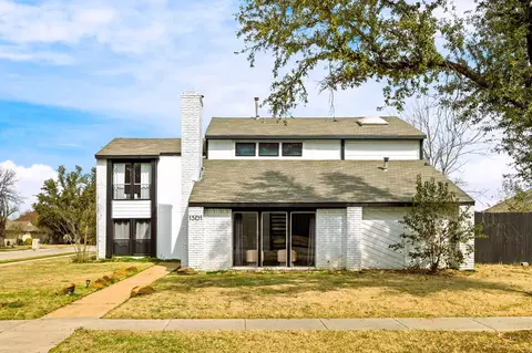 1301 N Trail Dr, Carrollton, TX 75006