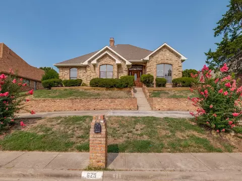 629 Bent Creek Dr, Desoto, TX 75115