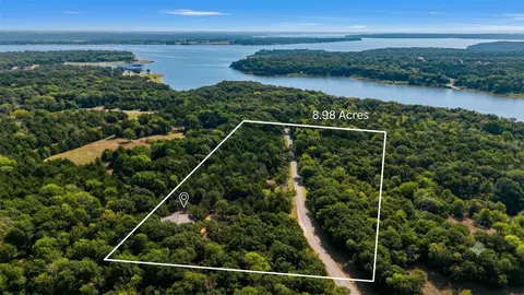 3721 Rock Creek Rd, Whitesboro, TX 76273