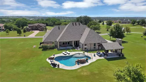 220 Pinnacle Peak Ln, Weatherford, TX 76087