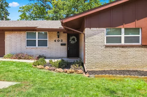 Exterior - 403 E Huitt Ln, Euless, TX 76040 photo 2 of 5