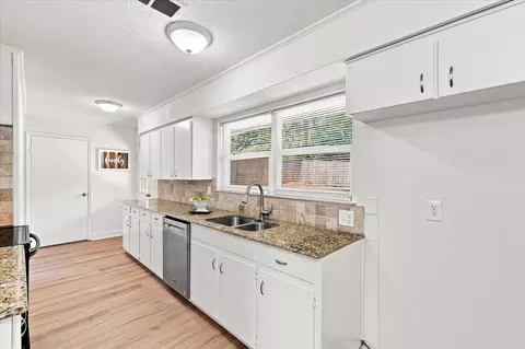 Kitchen - 403 E Huitt Ln, Euless, TX 76040 photo 1 of 2