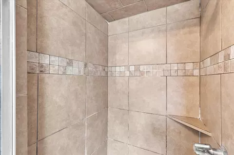 Bath - 403 E Huitt Ln, Euless, TX 76040 photo 2 of 3