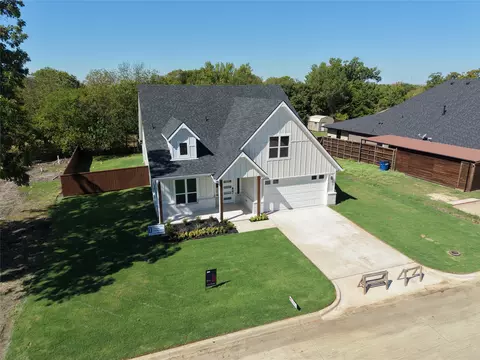 908 1st St, Princeton, TX 75407