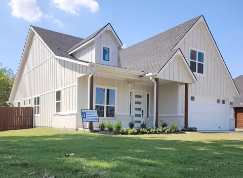 908 First St, Princeton, TX 75407